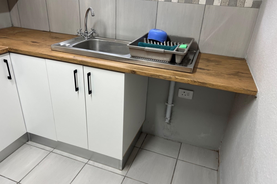 1 Bedroom Property for Sale in Flamingo Vlei Western Cape